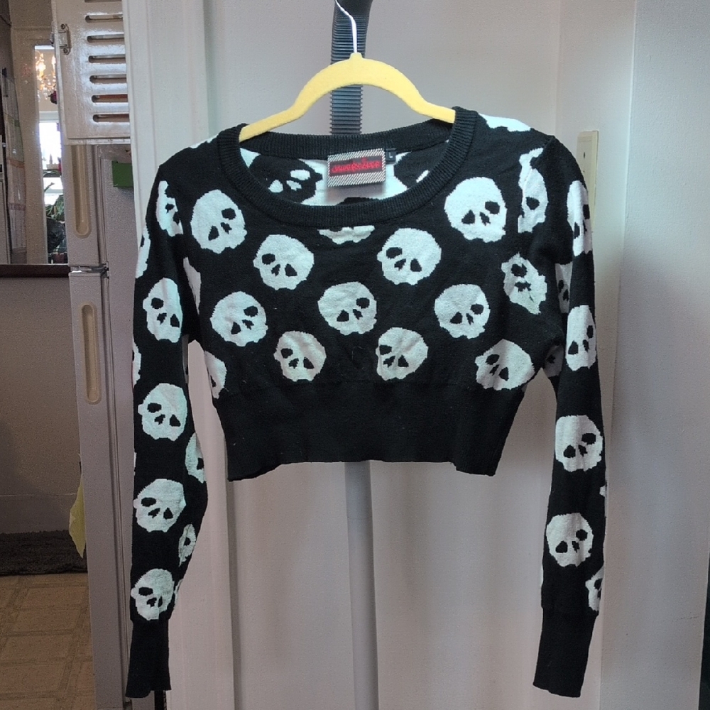 Jawbreaker Black and White Skull Pattern Crop Top